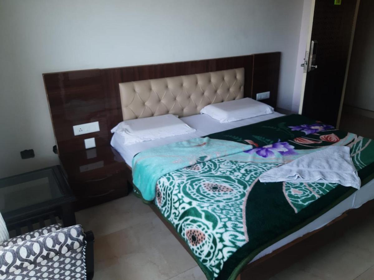 Destiny Hotel Solan Exterior foto